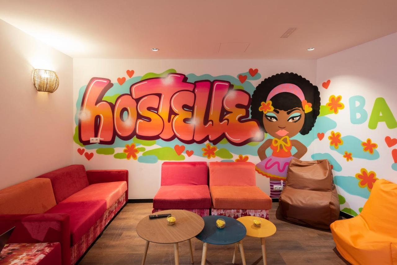 Hostelle - Women Only Hostel برشلونة المظهر الخارجي الصورة